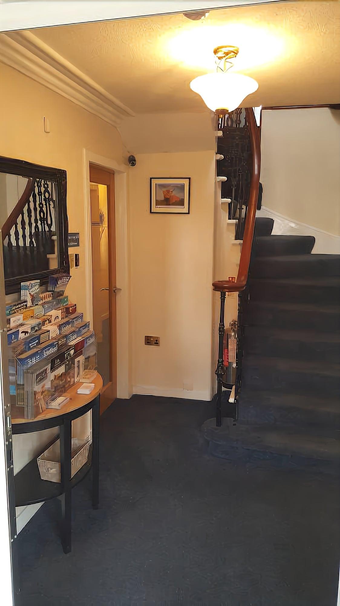 Oyo Inverour Guest House Gairlochy エクステリア 写真
