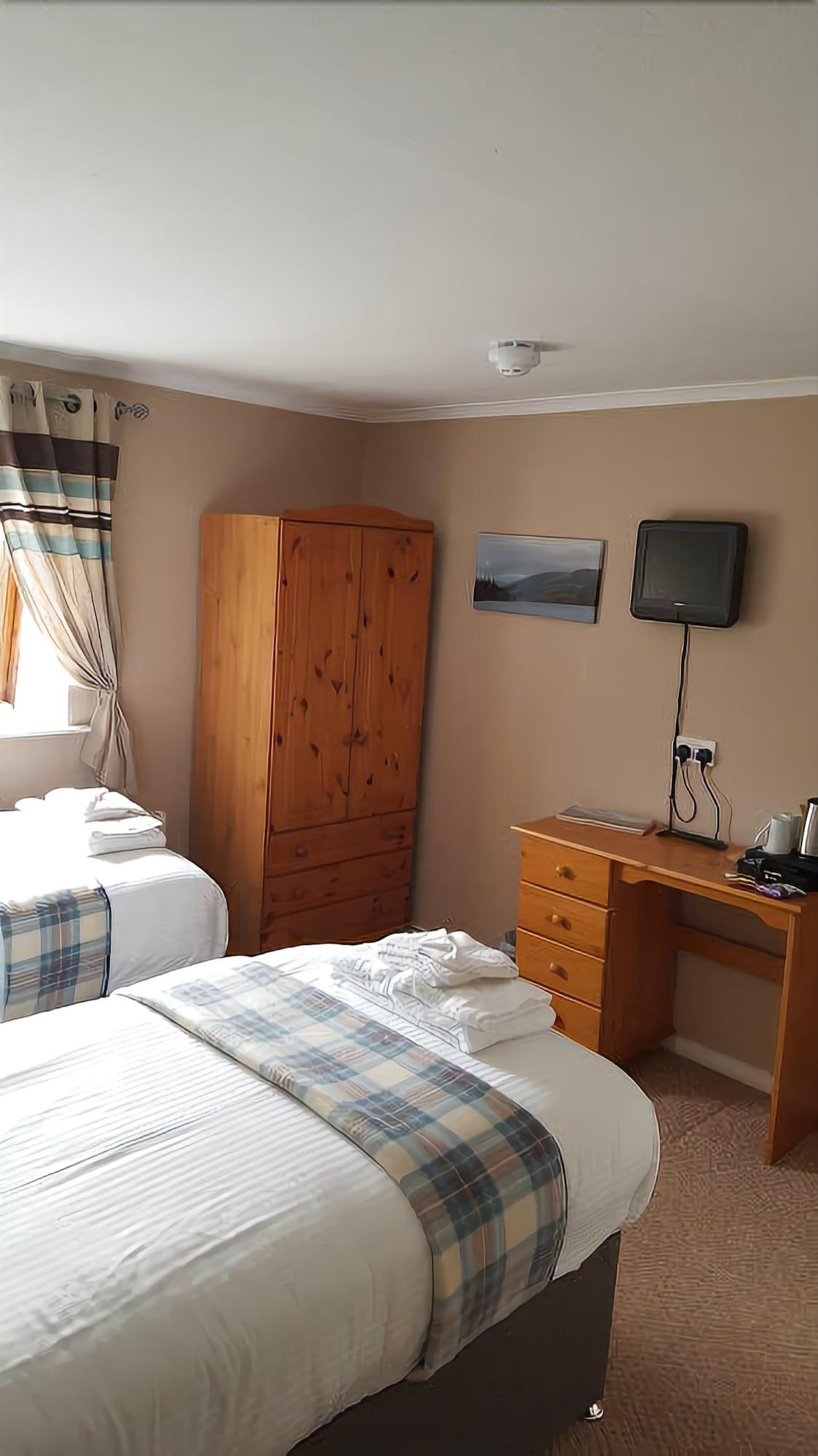 Oyo Inverour Guest House Gairlochy エクステリア 写真