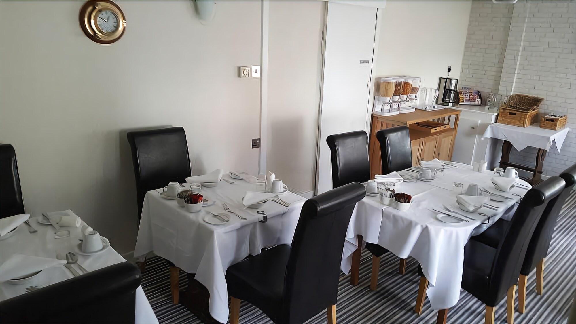 Oyo Inverour Guest House Gairlochy エクステリア 写真