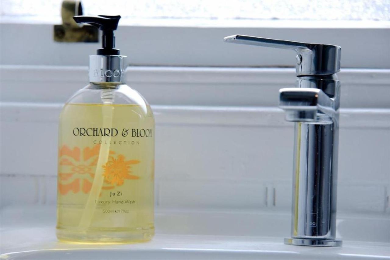 Oyo Inverour Guest House Gairlochy エクステリア 写真